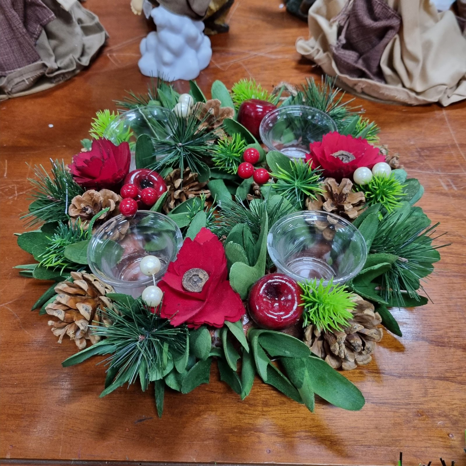 Corona de Adviento colores navideños (30 cm)