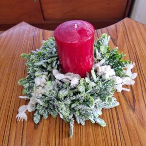 Corona con portavela detalles nevados (23 cm)